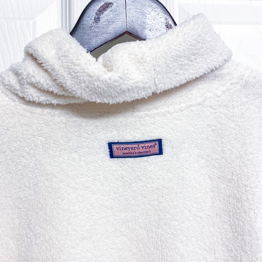nwot Vineyard Vines sherpa pullover - Picture 5 of 8